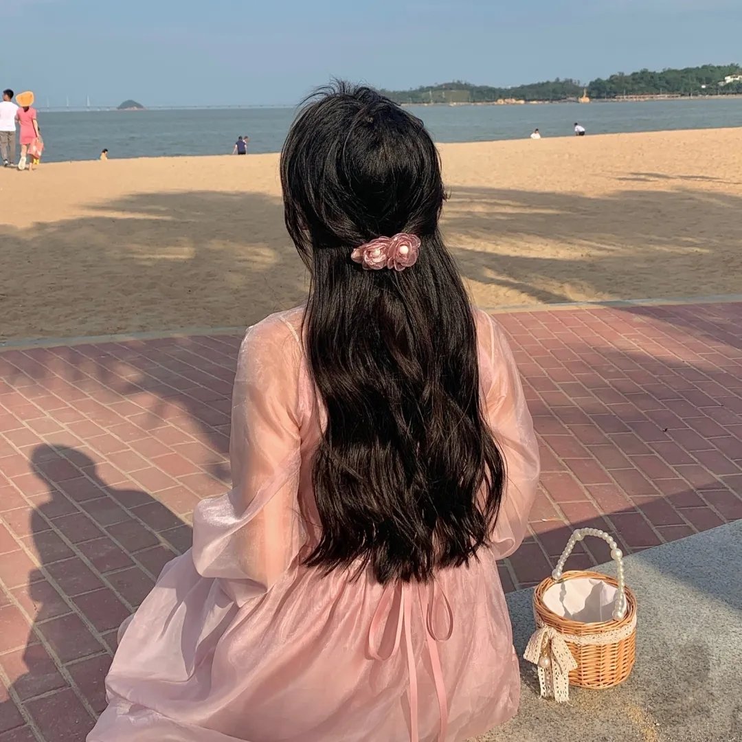 在寂静中醒来